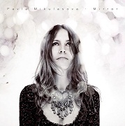 Pavla Mikulasova: Mirror